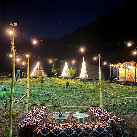Cabane A-Frame Svinita מראה חיצוני תמונה