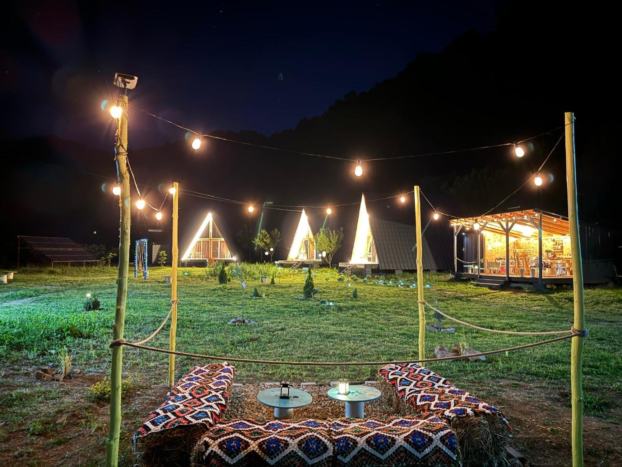 Cabane A-Frame Svinita מראה חיצוני תמונה