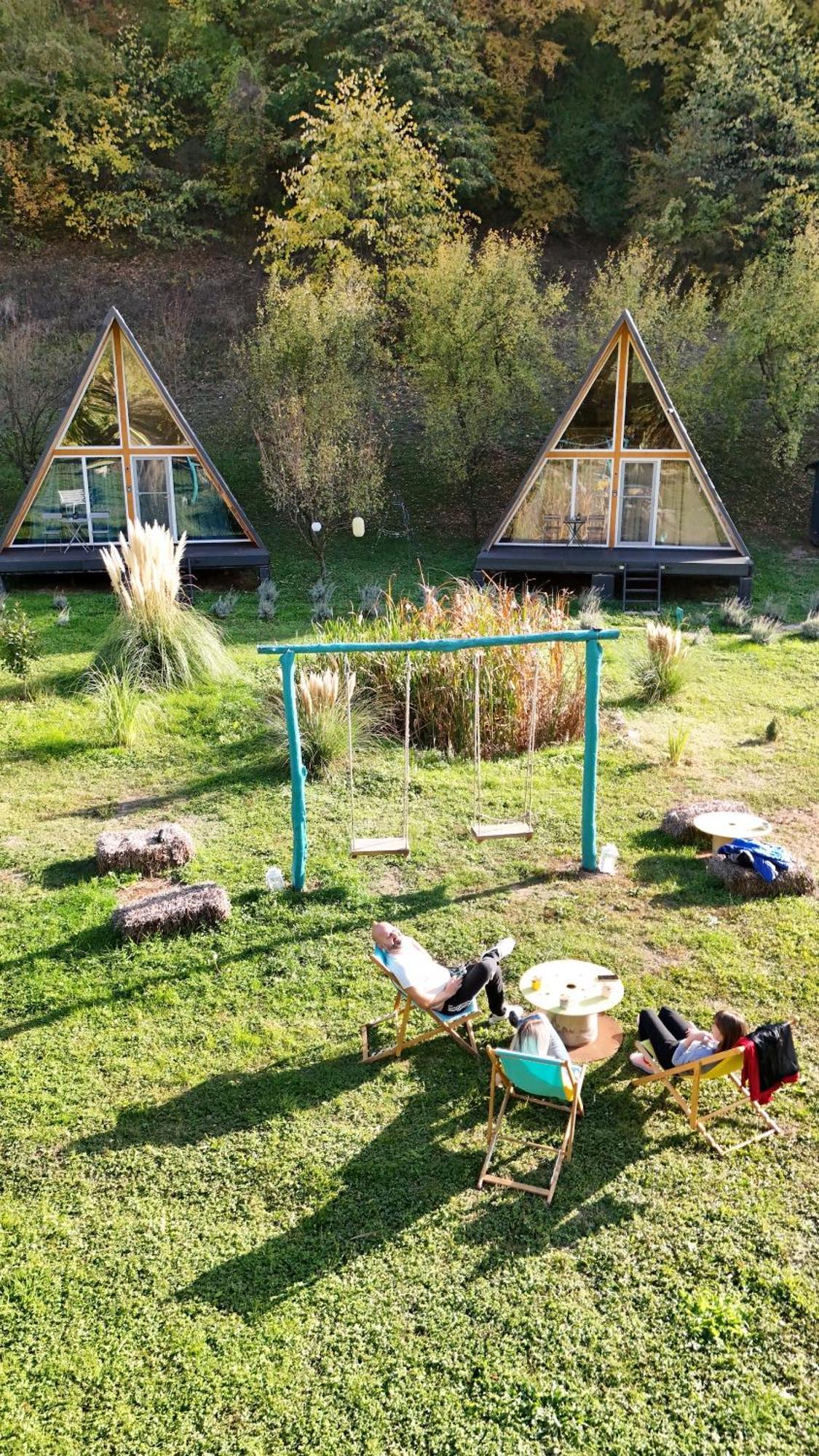 Cabane A-Frame Svinita מראה חיצוני תמונה